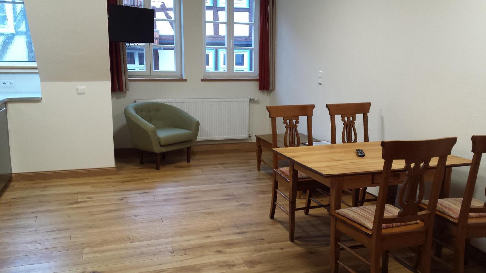 Fachwerk-hotel Eisenbart酒店3*